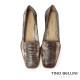 TINO BELLINI 貝里尼 巴西進口 蛇皮紋方頭低跟包鞋FWCT039-9(駝色)