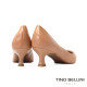 TINO BELLINI 貝里尼 巴西進口 高雅蝴蝶低跟包鞋FWCT041-9(駝色)