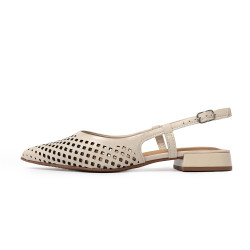 TINO BELLINI 貝里尼 巴西進口氣質鏤空雕刻透氣低跟鞋FS1T015-0(白色)