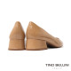 TINO BELLINI 貝里尼 巴西進口復古典雅圓頭漆皮粗跟鞋FSCT019-3(米色)