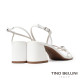 TINO BELLINI 貝里尼 巴西進口優雅繞帶扣飾造型方頭高跟涼鞋FSLV008-0(白色)