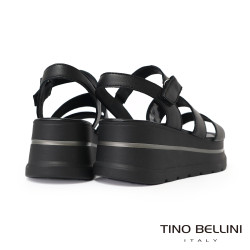 TINO BELLINI 貝里尼 時尚簡約進口真皮寛版魔鬼氈厚底涼鞋FSOT027-1(黑色)