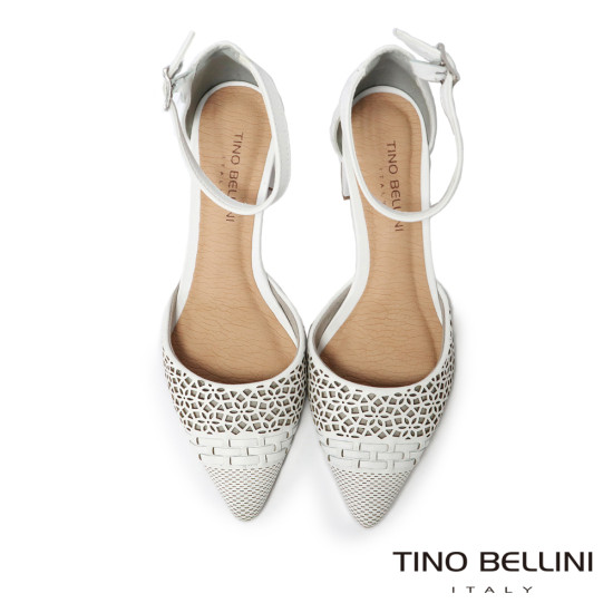 TINO BELLINI 貝里尼 巴西進口典雅線條結合雕花紋路透氣中空牛皮後繫粗跟鞋FSYT001-0(白色)